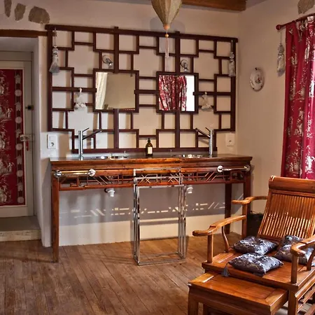 Chateau De Chantelauze Guest house 4*